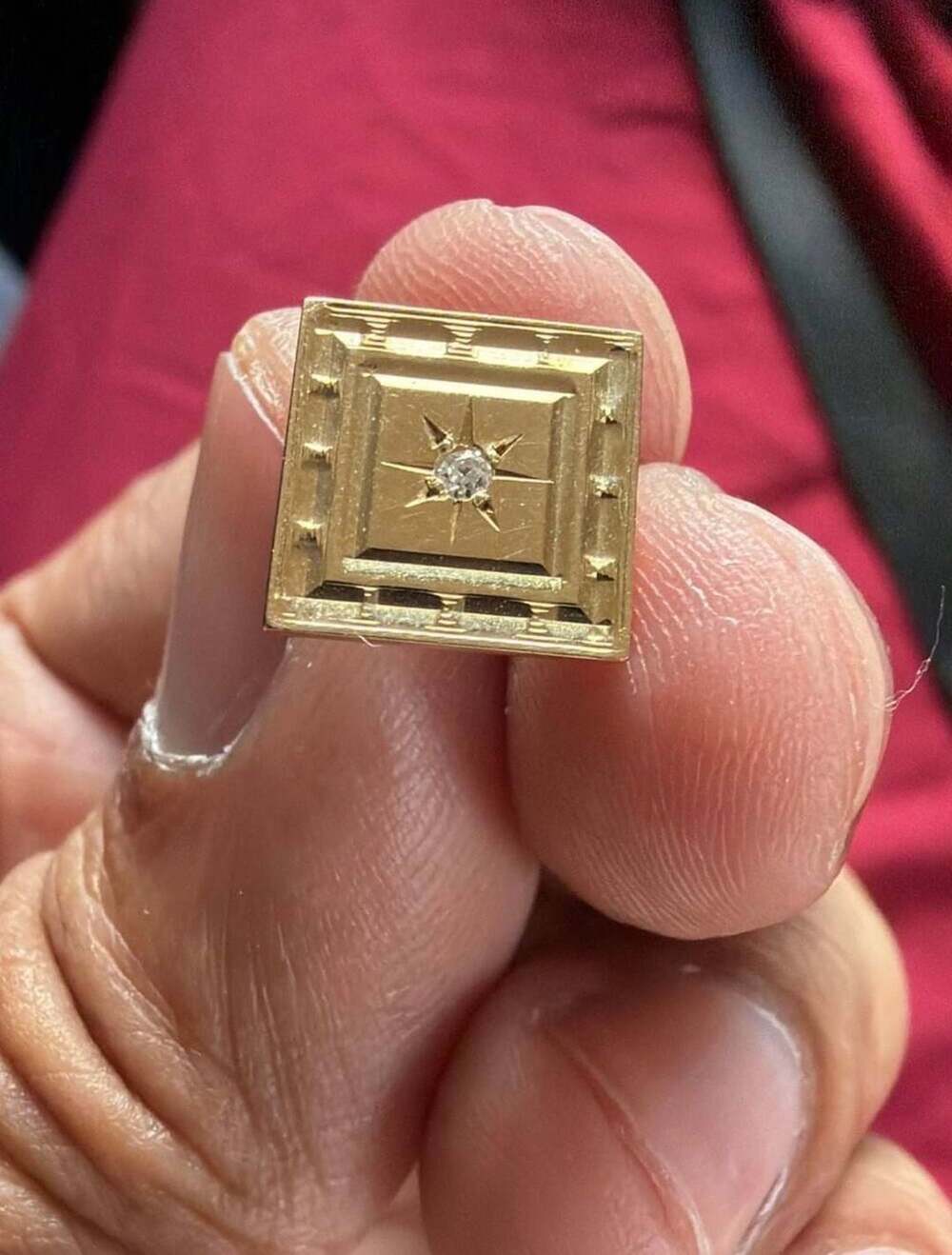 Vintage 14K Yellow Gold Diamond Square Lapel Pin Stick Pin